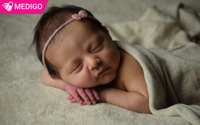 Những lý do khiến trẻ em đá tung chăn khi ngủ mà các ba mẹ cần biết