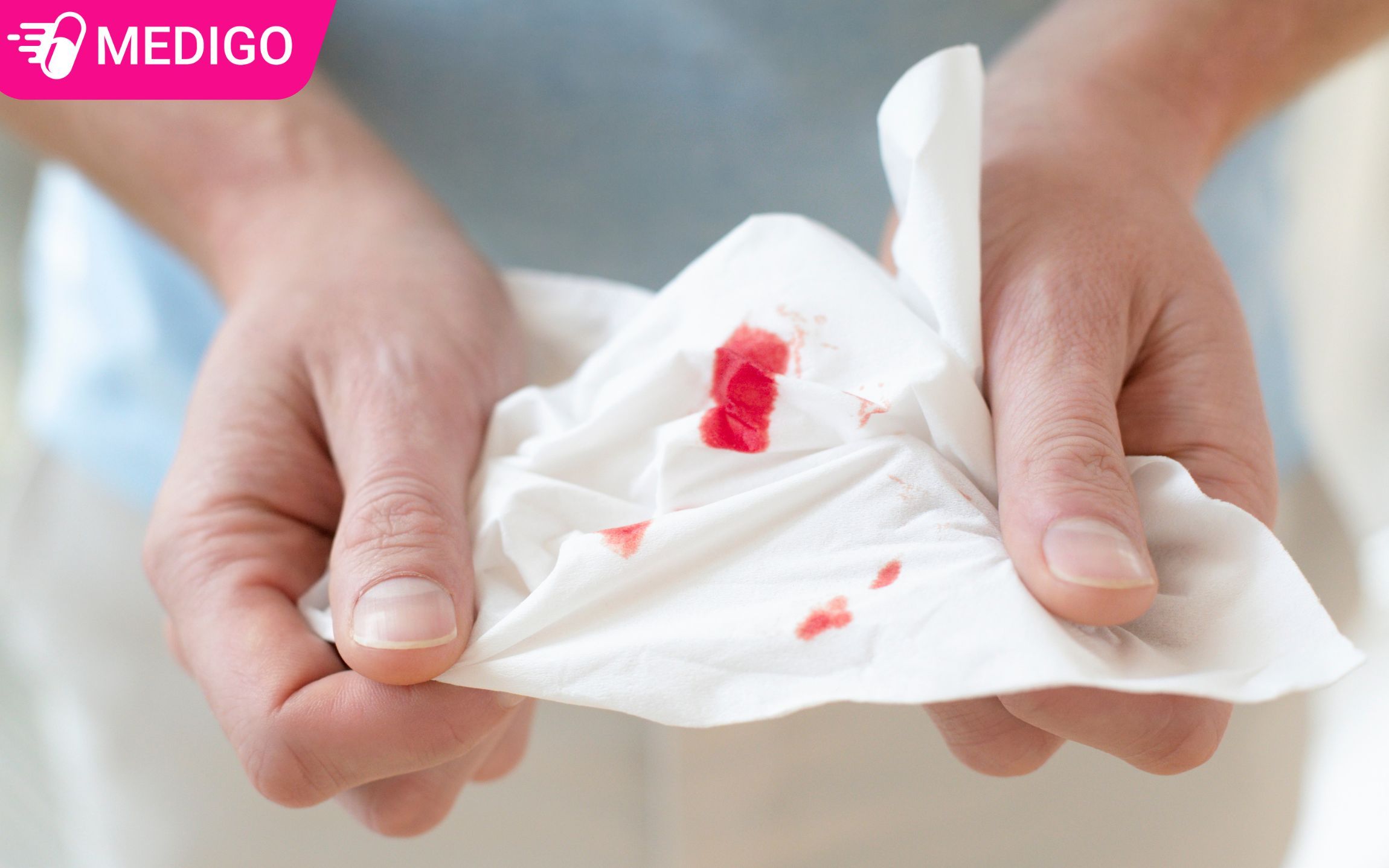 Quan hệ xong ra máu là bị gì? Nguyên nhân thường gặp và khi nào cần đi khám