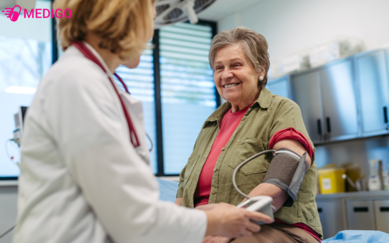 Kiem-tra-suc-khoe-va-kham-dinh-ky