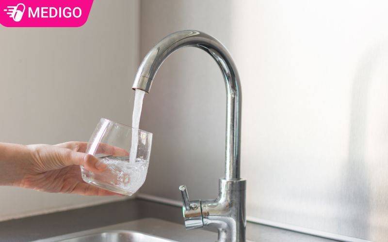 Hay-su-dung-voi-nuoc-loc-tai-nha-de-giam-thieu-tac-hai