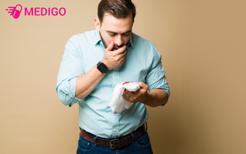 Ho-ra-mau-la-dau-hieu-canh-bao-nguy-hiem-cua-ung-thu-phoi