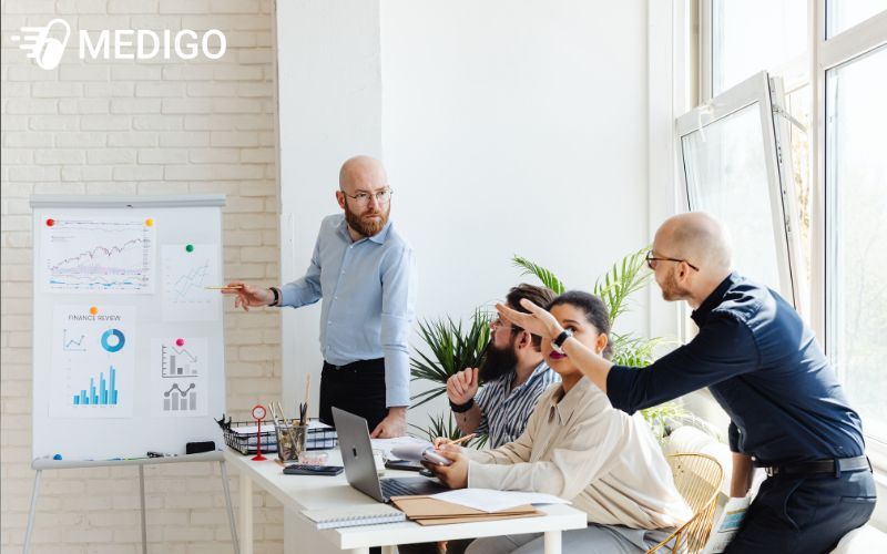 Kinh-nghiem-song-va-moi-truong-cung-dong-vai-tro-quan-trong-trong-viec-hinh-thanh-su-overthinking