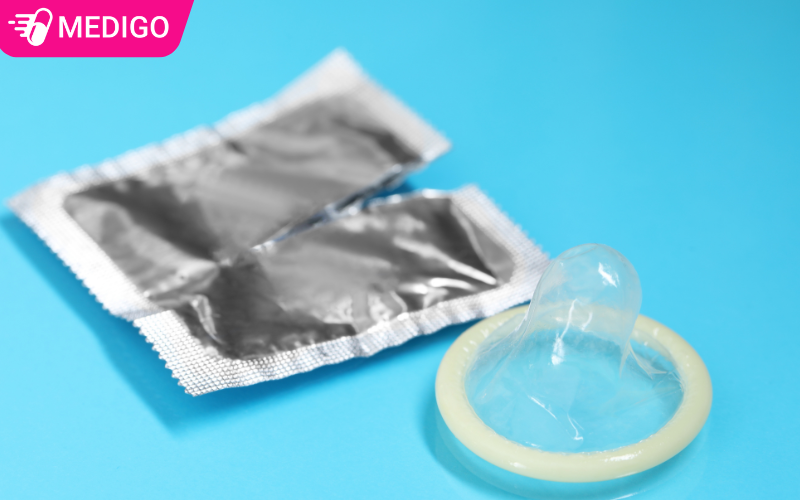 Rách bao cao su có nên thụt rửa âm đạo không? Biện pháp an toàn cần nắm vững