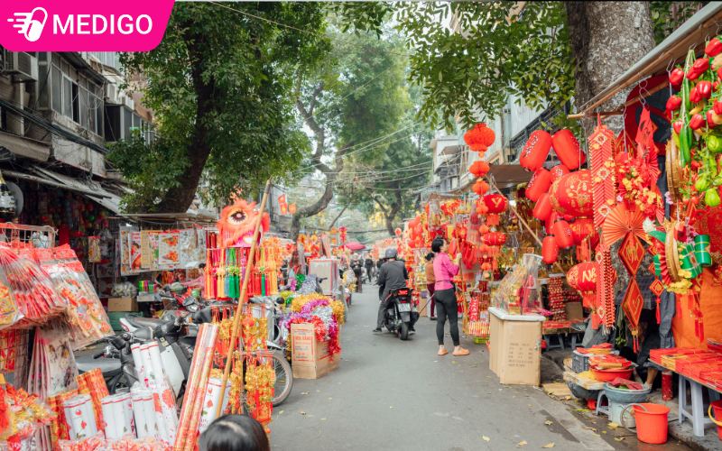 Hiệu thuốc tây mở cửa xuyên Tết: Nơi mua thuốc khi cần gấp dịp Tết