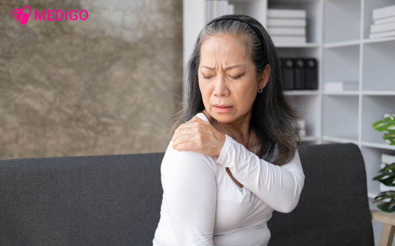 Nguoi-cao-tuoi-co-nguy-co-cao-mac-loang-xuong