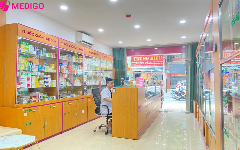 Nha-thuoc-luon-co-doi-ngu-duoc-si-tu-van