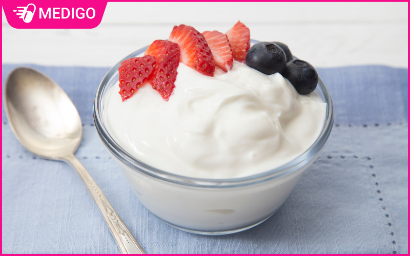 Sua-chua-Hy-Lap-cung-rat-giau-vitamin