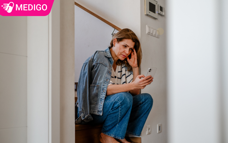Ngứa vùng kín tiền mãn kinh có phải do nội tiết?