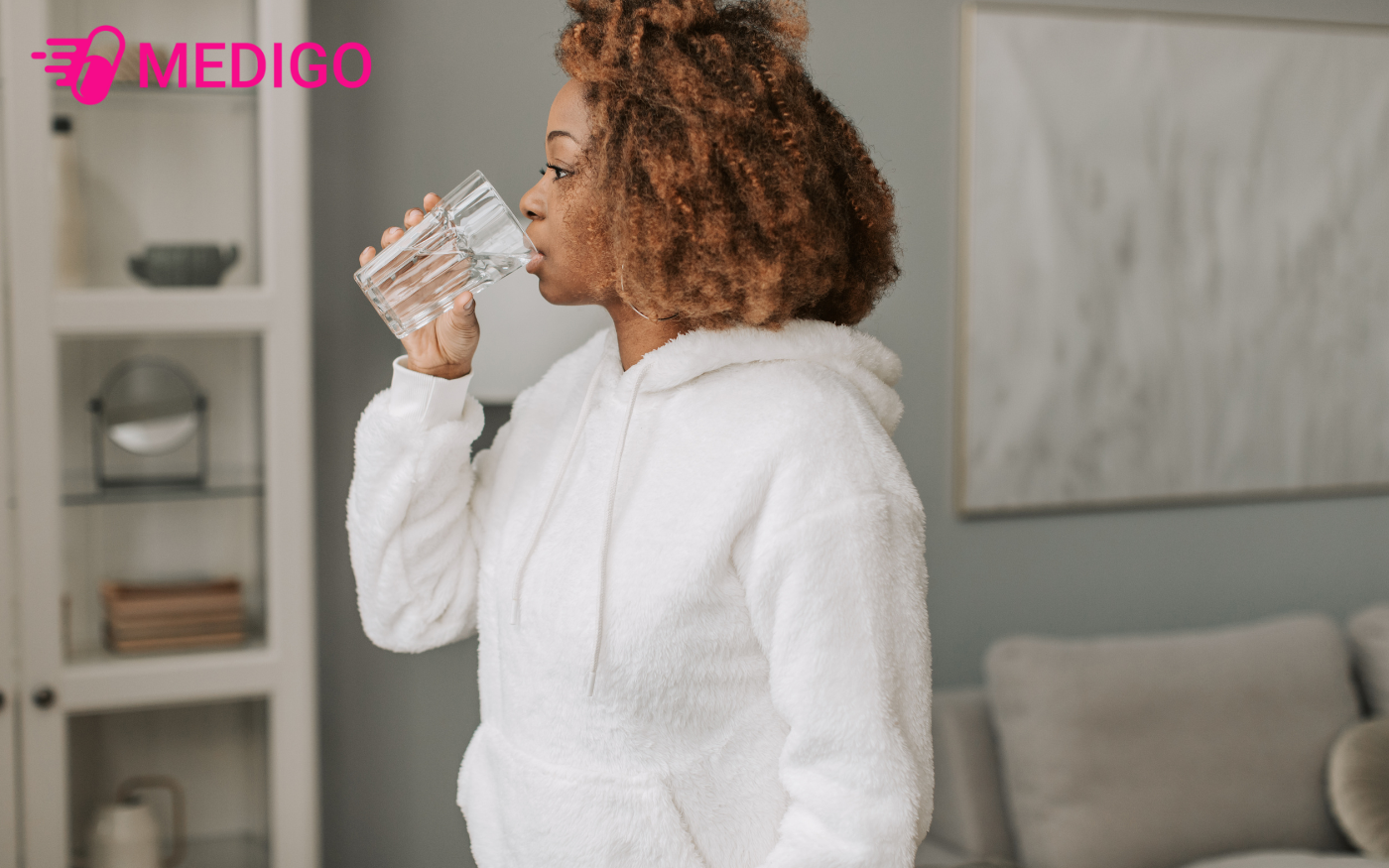 Uong-qua-nhieu-nuoc-buoi-toi-khien-ban-de-di-tieu-dem