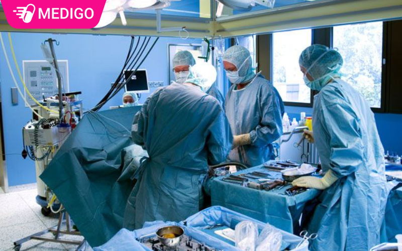 Phau-thuat-cat-bui-tri-duoc-ap-khi-bui-tri-o-do-III-va-IV