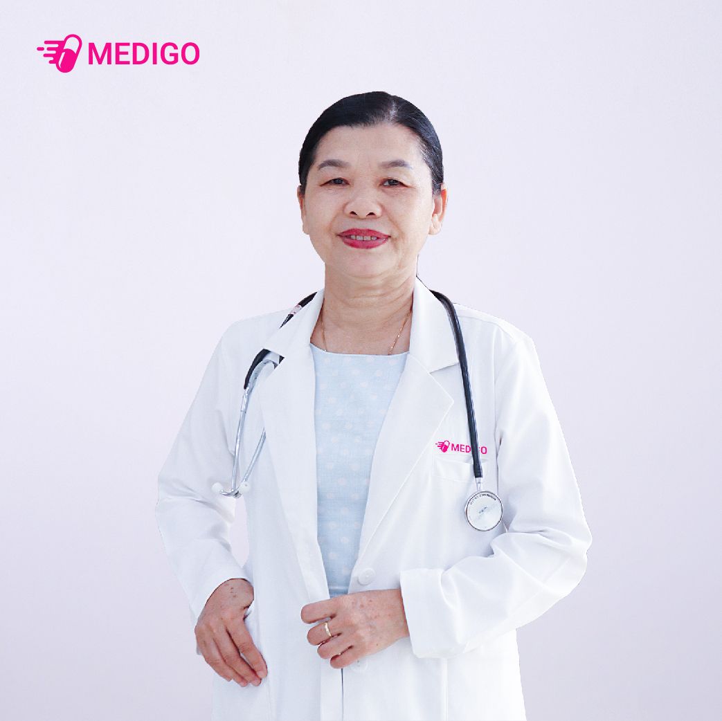 đội ngũ bác sĩ_bác tuyết.jpg