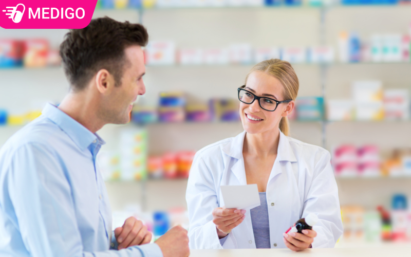 Co-duoc-si-truc-tiep-tu-van-hay-chi-ban-thuoc-theo-yeu-cau