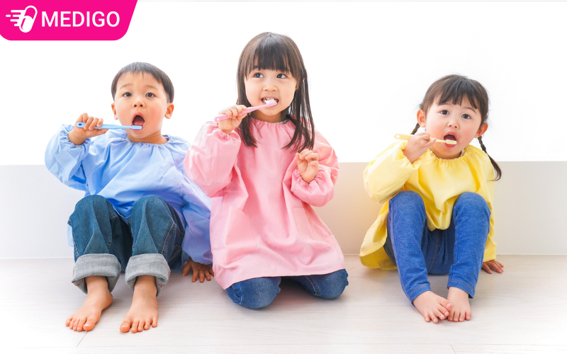 Giu-ve-sinh-rang-mieng-giup-giam-nhiet-mieng