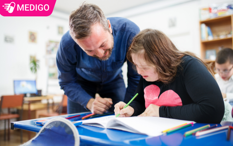 tre-bi-hoi-chung-down-can-duoc-giao-duc-dac-biet