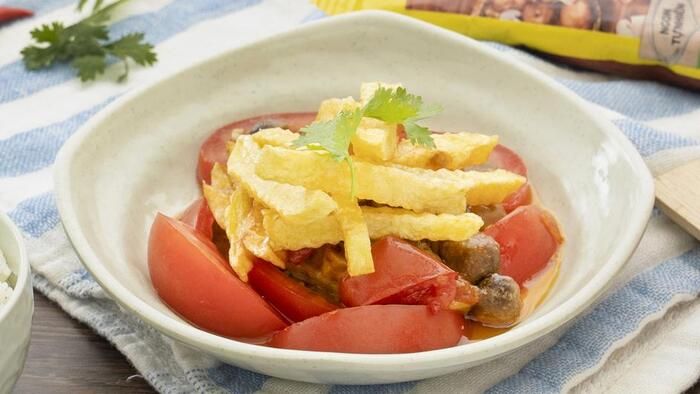 có nên nấu khoai tây với cà chua